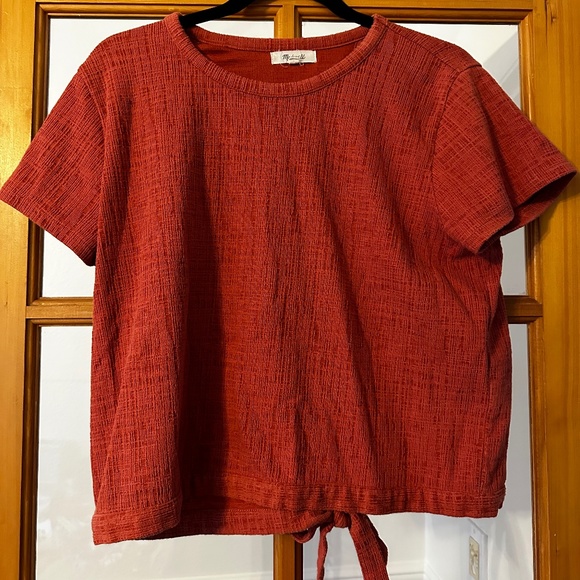 Shortsleeve Tie Back Top - Picture 1 of 3